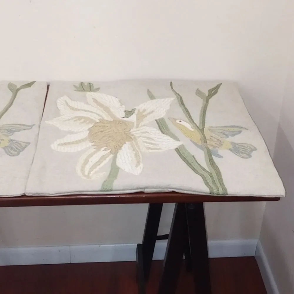 Pottery Barn Bird And Flower Pillow Shams, Set Of 2, 24